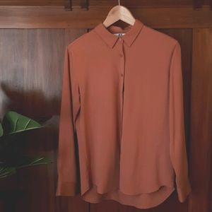 Uniqlo coral dress shirt